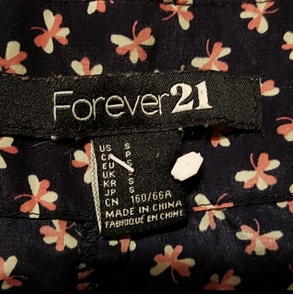 NWOT Forever 21 floral pants - Picture 6 of 9